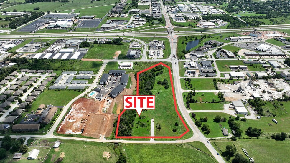 More Photos Of CC @ 22nd, Ozark Land For Lease