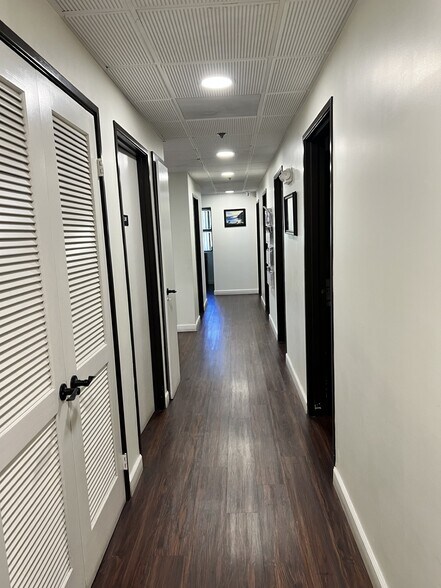 More Photos Of 44215 15th St W, Lancaster Medical For Lease