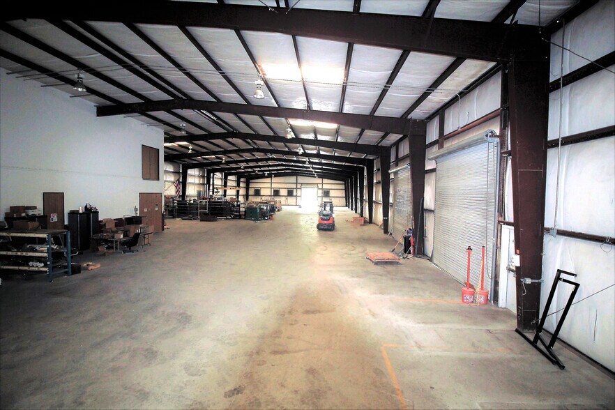 More Photos Of 15811 Tuckerton Rd, Houston Warehouse For Sale