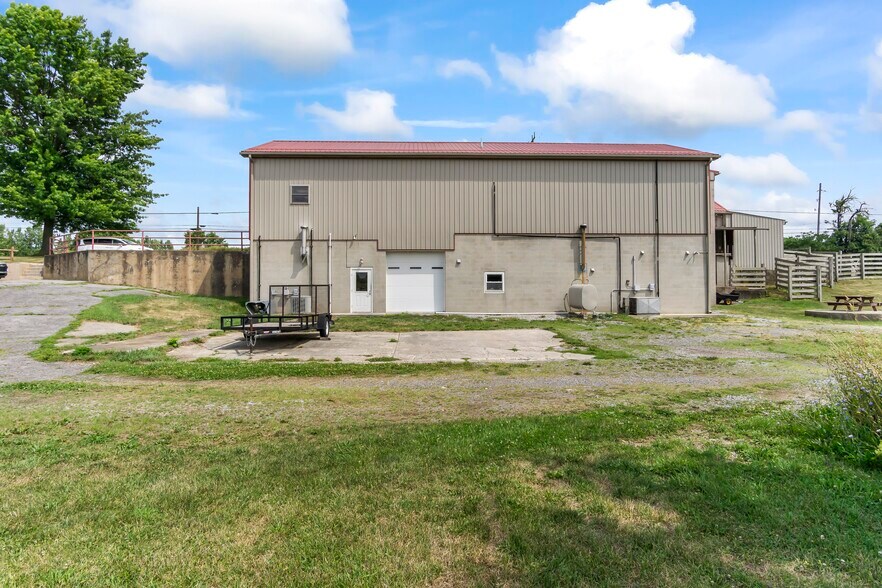 More Photos Of 2983 Cove Mountain Rd, Martinsburg Convenience Store For Sale