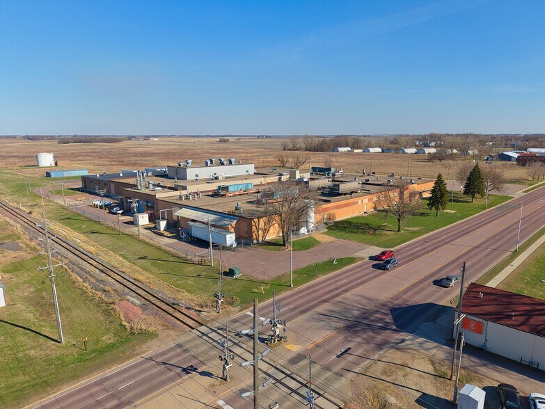 More Photos Of 710 N State St, Fairmont Industrial For Sale