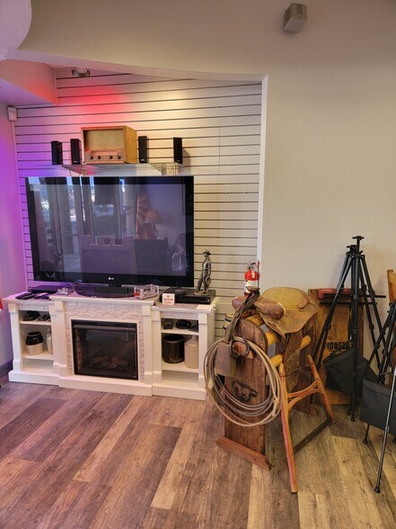 More Photos Of 311 E State Highway 260, Payson Coworking Space