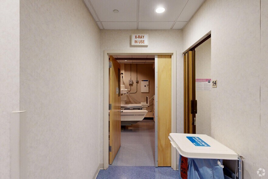 More Photos Of 555 Kinderkamack Rd, Oradell Medical For Sale