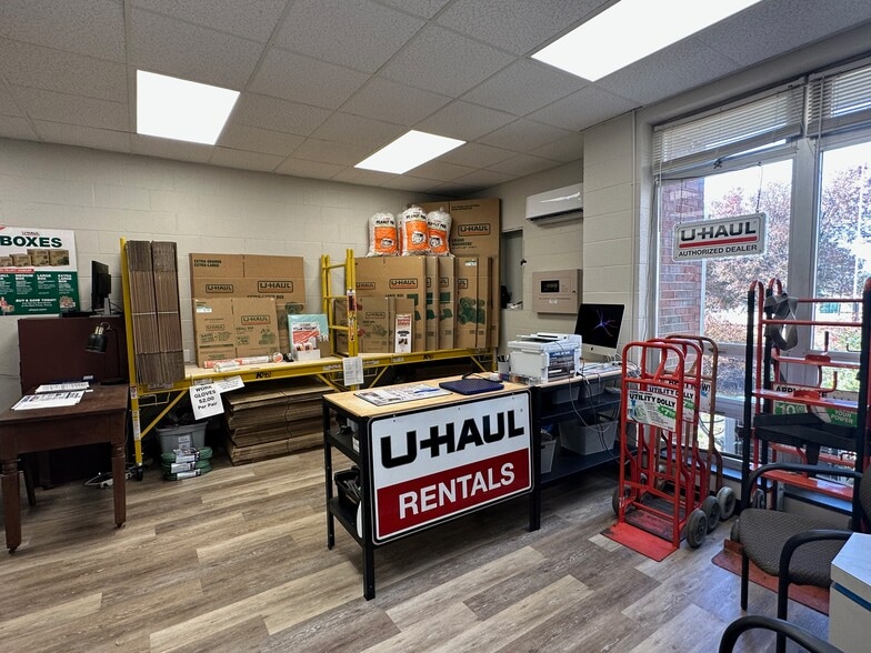 More Photos Of 9050 New Jackson Hwy, Magnolia Storefront Retail Office For Lease