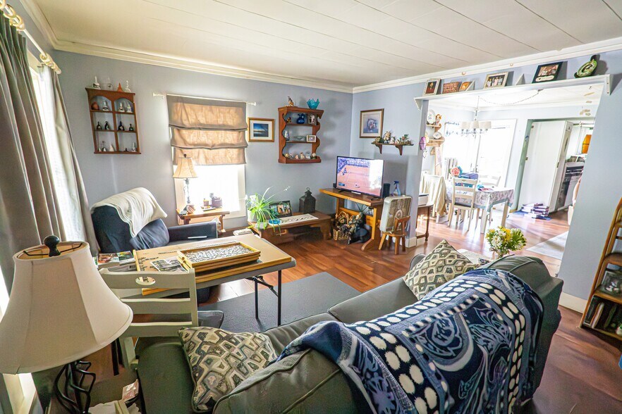 More Photos Of 16 Broad Ln, Au Sable Forks Apartments For Sale