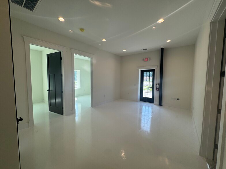 More Photos Of 12362 Speedway Blvd, Hardeeville Light Distribution For Lease