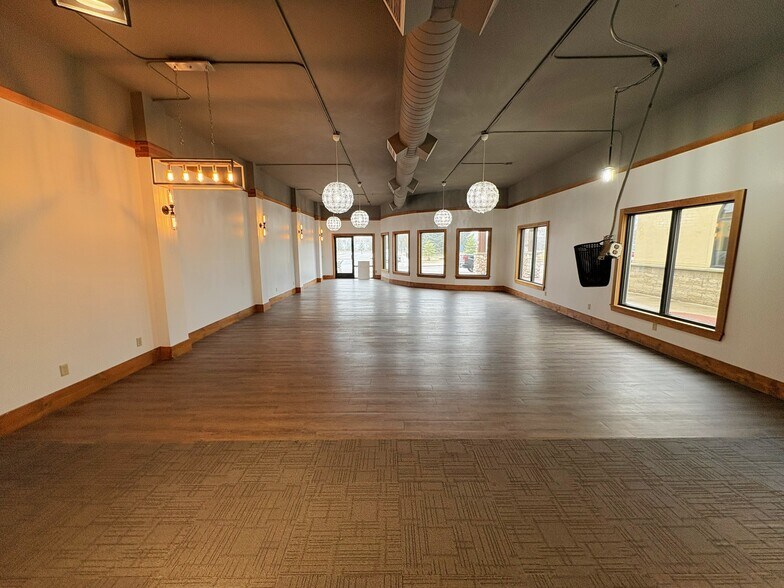 More Photos Of 35736 Allen Ave, Crosslake General Retail For Sale