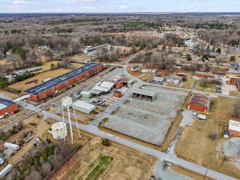 More Photos Of 1221 Thrower Rd, Pleasant Garden Manufacturing For Sale