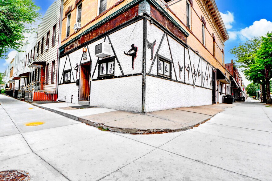 Primary Photo Of 67-29 Central Ave, Glendale Storefront Retail Residential For Lease
