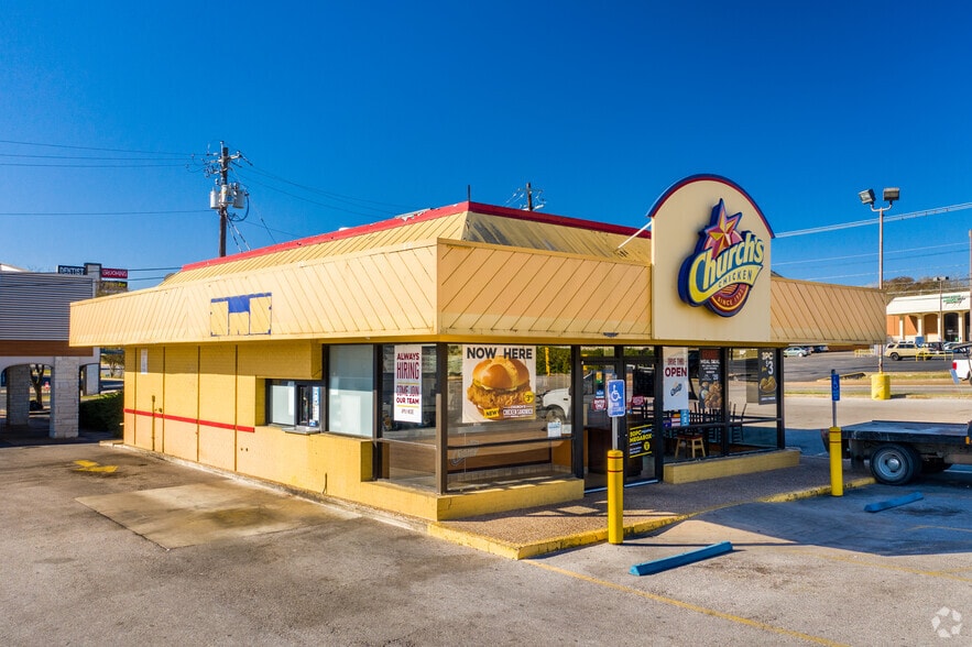 More Photos Of 1901 W William Cannon Dr, Austin Unknown For Lease