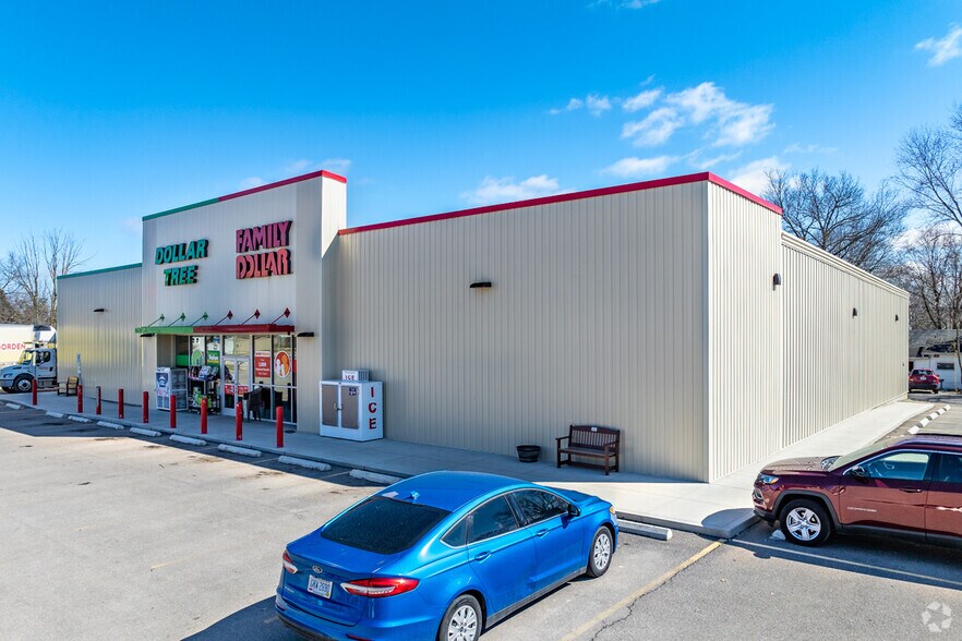 Primary Photo Of 56 N High St, La Rue Convenience Store For Sale
