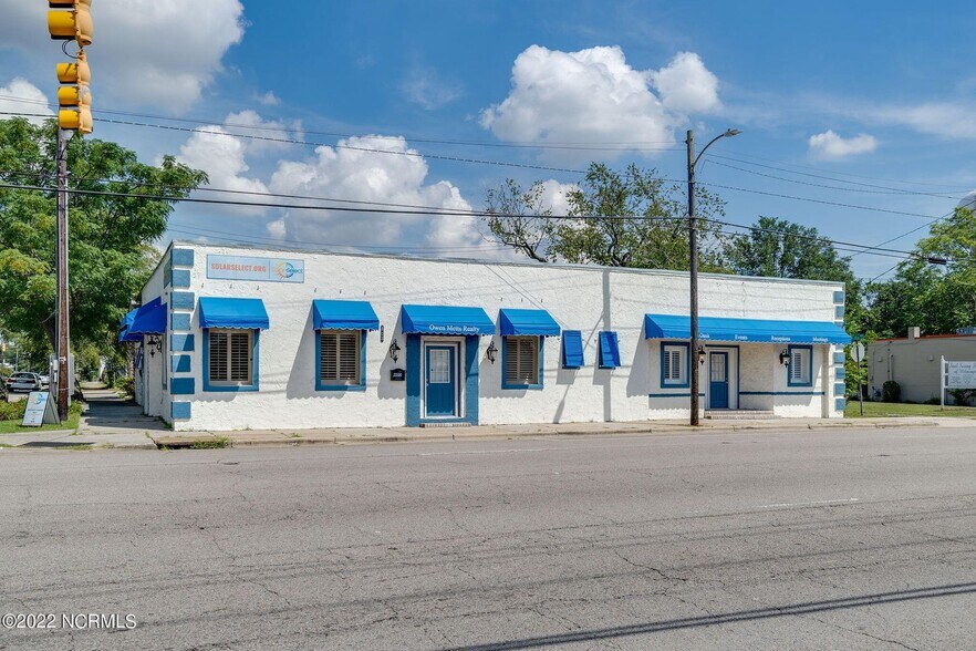 More Photos Of 803 Dawson St, Wilmington Storefront Retail Office For Sale