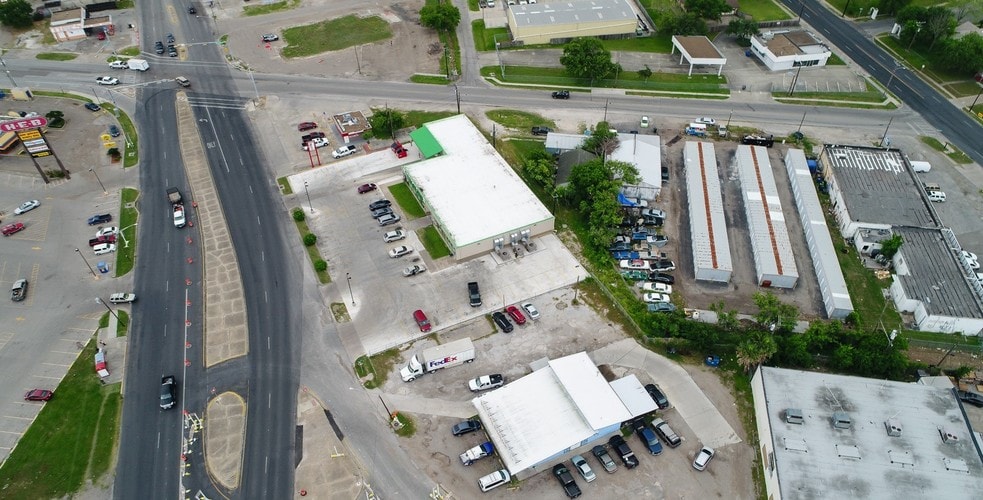 More Photos Of 3411 Leopard St, Corpus Christi Freestanding For Sale