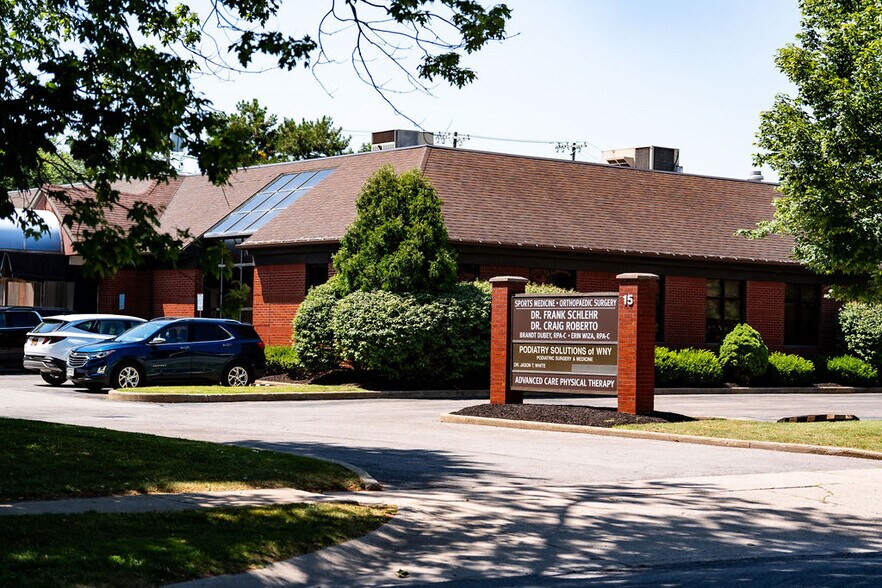 More Photos Of 15 South Forest Rd, Amherst Medical For Lease