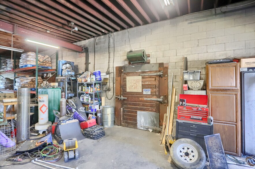 More Photos Of 98 Sproul St, McKees Rocks Truck Terminal For Sale