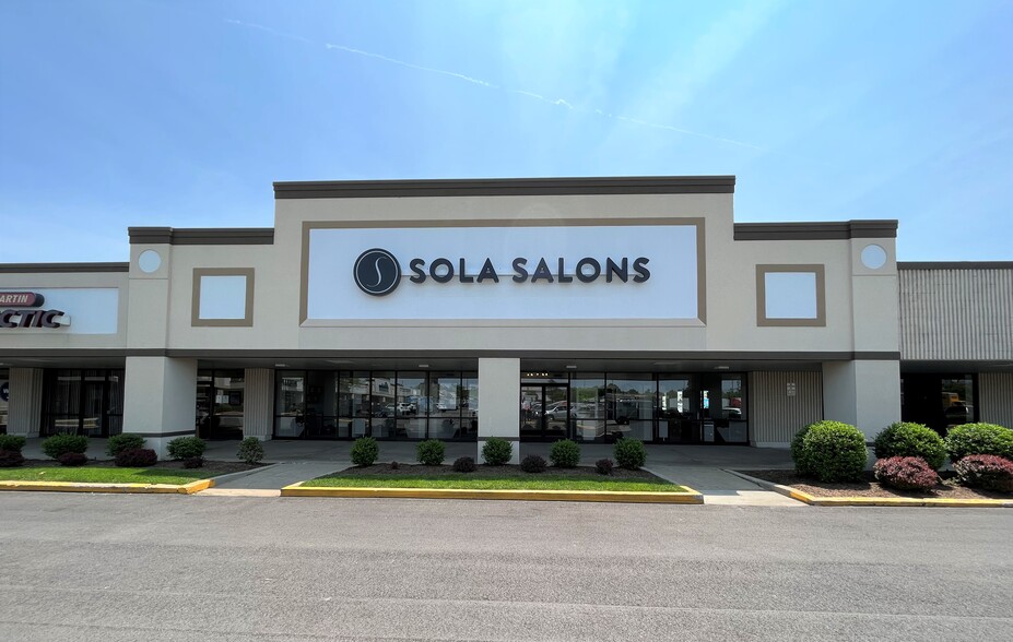 More Photos Of 2907-2909 Richmond Rd, Lexington Unknown For Lease