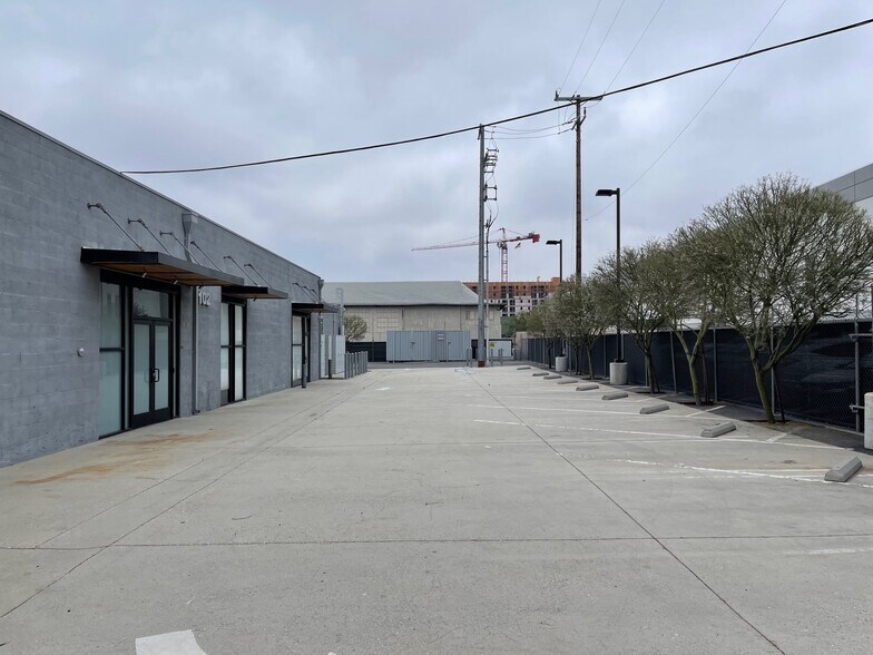 More Photos Of 1418 N Spring St, Los Angeles Loft Creative Space For Lease