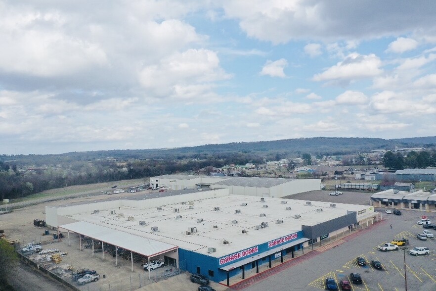 Primary Photo Of 1509 E Main St, Russellville Warehouse For Lease