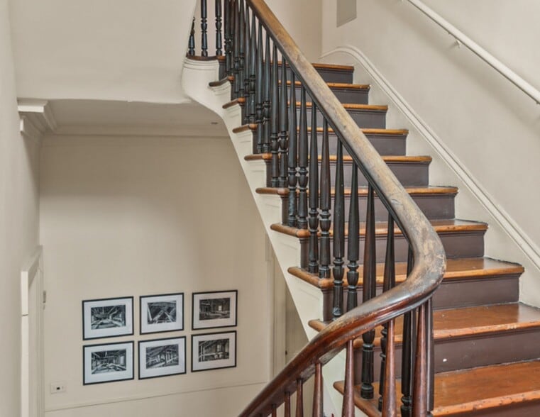More Photos Of 2111 Dauphine St, New Orleans Hotel For Sale