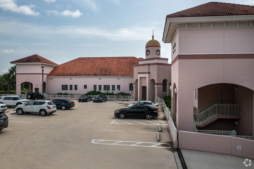 More Photos Of 9015 Strada Stell Ct, Naples Office For Sale
