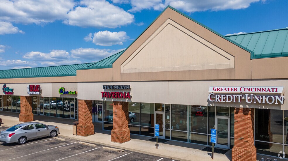 More Photos Of 7872-7948 S Mason Montgomery Rd, Mason Unknown For Lease