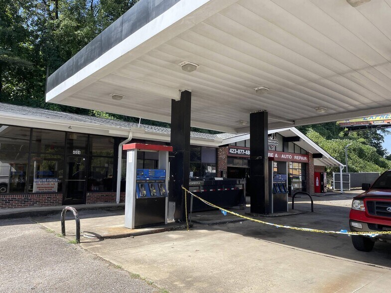 More Photos Of 4004 Hixson Pike, Chattanooga Service Station For Sale