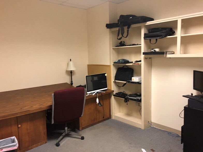 More Photos Of 90 Almon Rd, Covington Industrial For Sale