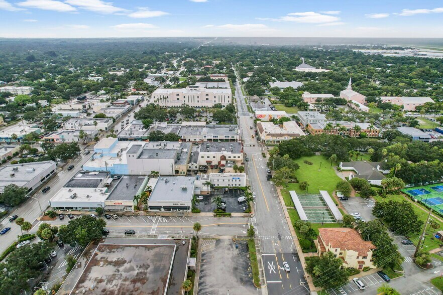 More Photos Of 1323 21st St, Vero Beach Loft Creative Space For Lease