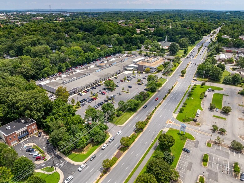 More Photos Of 1750 Forest Dr, Annapolis Medical For Lease