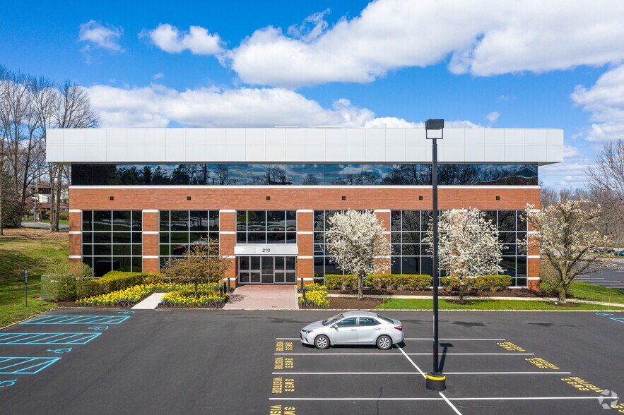 Primary Photo Of 210 Park Ave, Florham Park Office For Lease