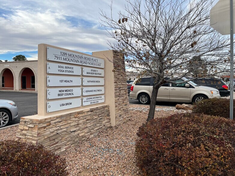 More Photos Of 1209 Mountain Road Pl NE, Albuquerque Office For Lease