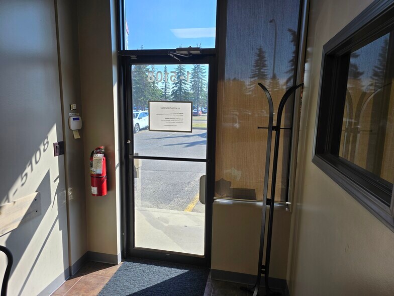 More Photos Of 5108 52 St, Red Deer Storefront Retail Office For Sale