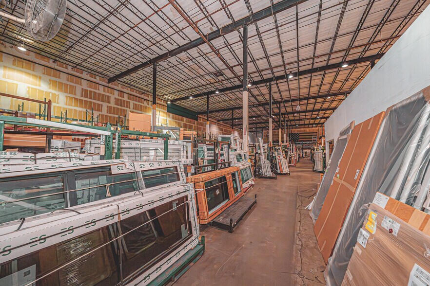 More Photos Of 6001 Powerline Rd, Fort Lauderdale Showroom For Lease