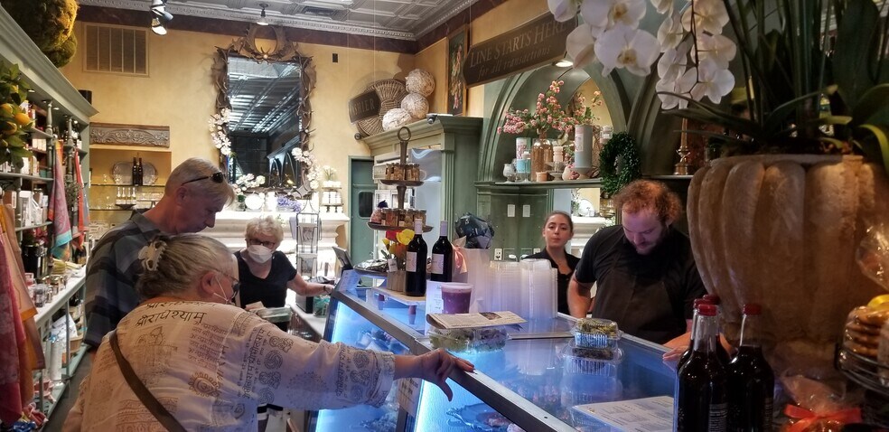 More Photos Of 2647-2649 Mission St, San Marino Restaurant For Sale