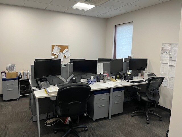 More Photos Of 4650 Southwest Hwy, Oak Lawn Medical For Sale