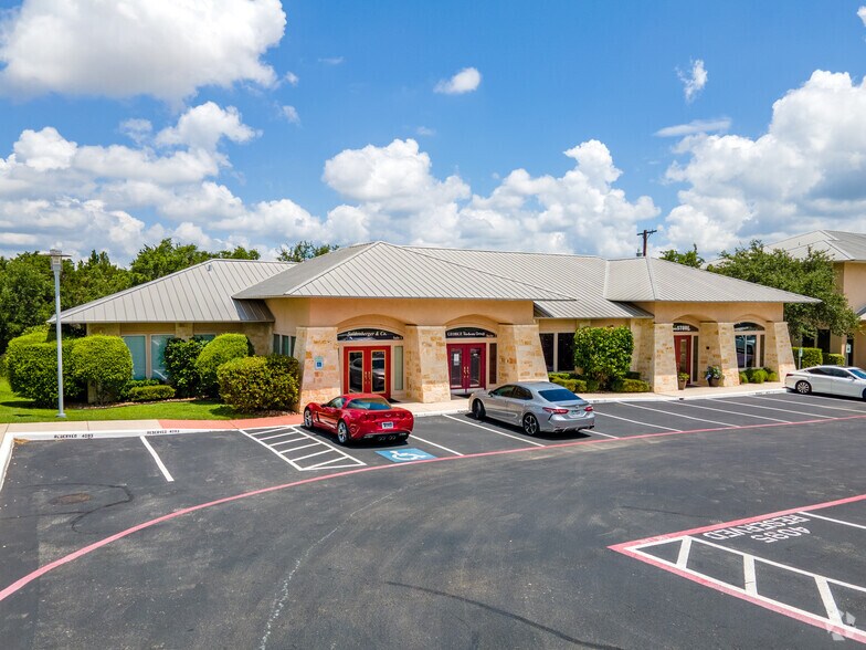 More Photos Of 4091 De Zavala Rd, San Antonio Office For Sale