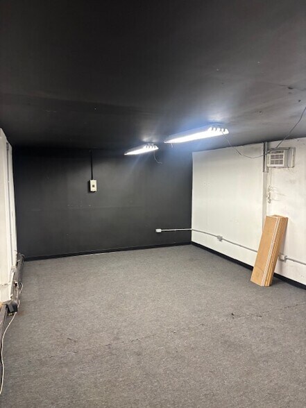 More Photos Of 2813 Bergenline Ave, Union City Storefront Retail Residential For Lease