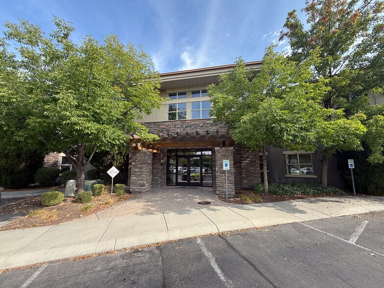 More Photos Of 1880 W Judith Ln, Boise Office For Sale