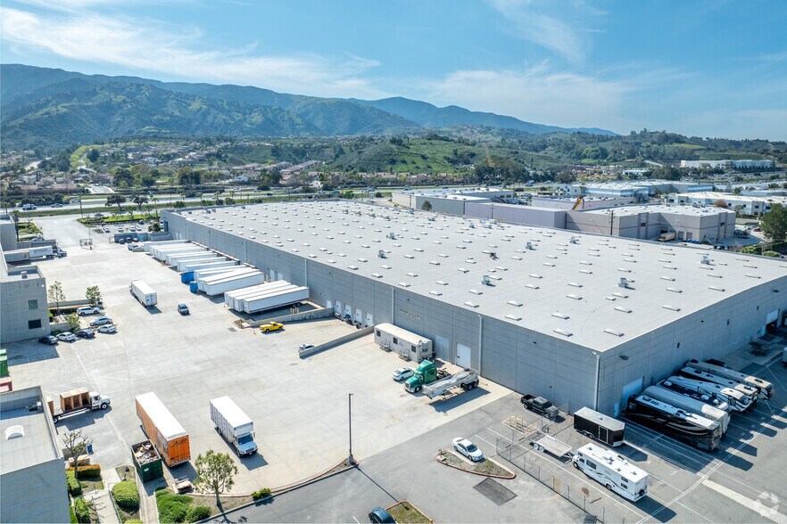 More Photos Of 22324 Temescal Canyon Rd, Corona Distribution For Lease