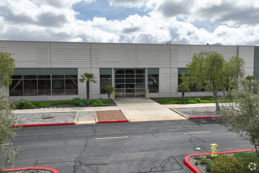 More Photos Of 16399 W Bernardo Dr, San Diego Research And Development For Lease