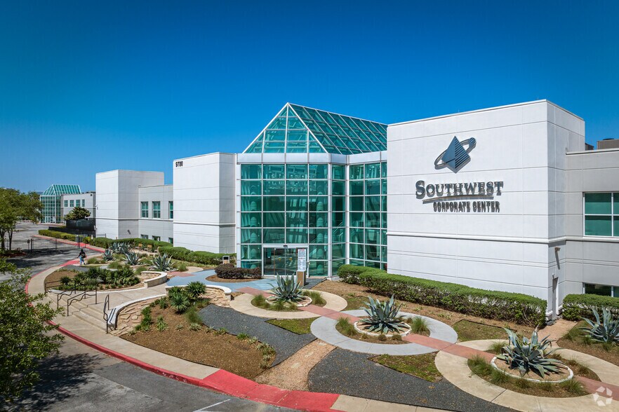 More Photos Of 9700-9702 Bissonnet St, Houston Office For Sale