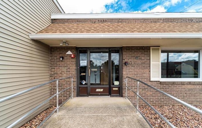 More Photos Of 1170 Karin St, Vineland Medical For Sale