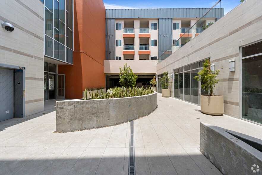 More Photos Of 101-109 E Valley Blvd, San Gabriel Apartments For Lease