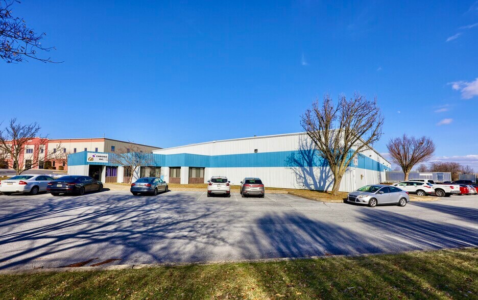 More Photos Of 205 Bucky Dr, Lititz Manufacturing For Sale