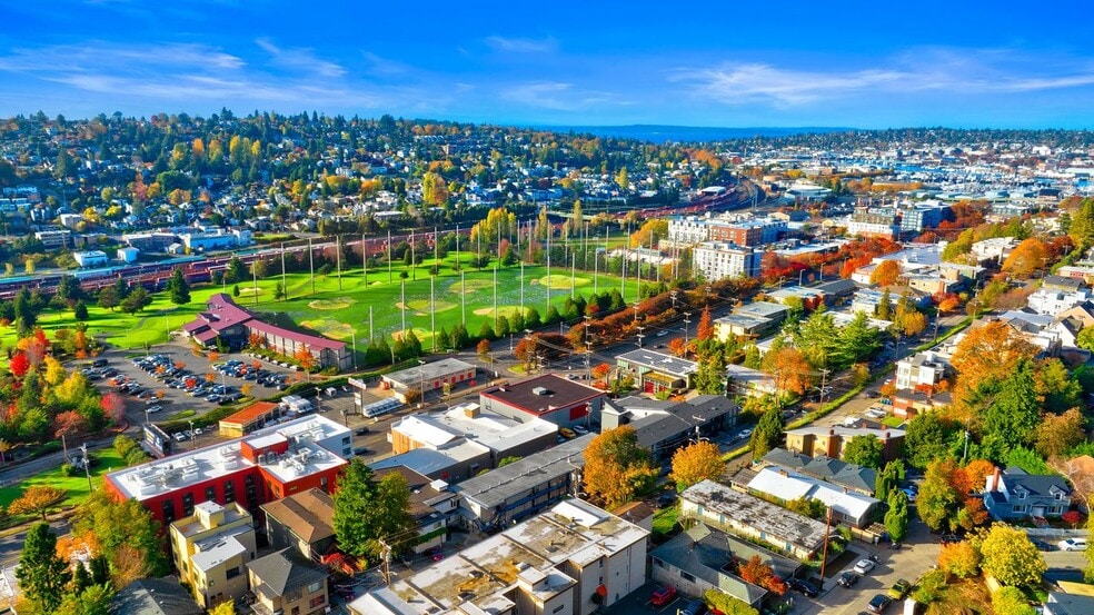 More Photos Of 2656 15th Ave, Seattle Self Storage For Sale