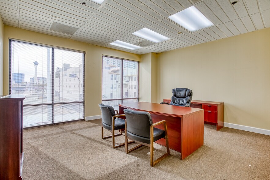 More Photos Of 732 S 6th St, Las Vegas Loft Creative Space For Lease