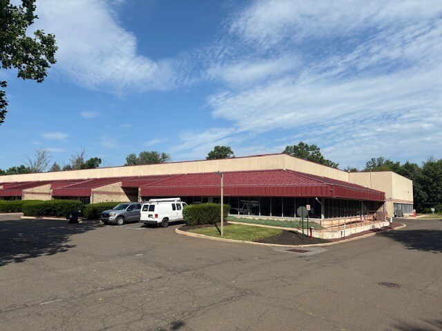 Primary Photo Of 216 Us Highway 206, Hillsborough Light Distribution For Lease