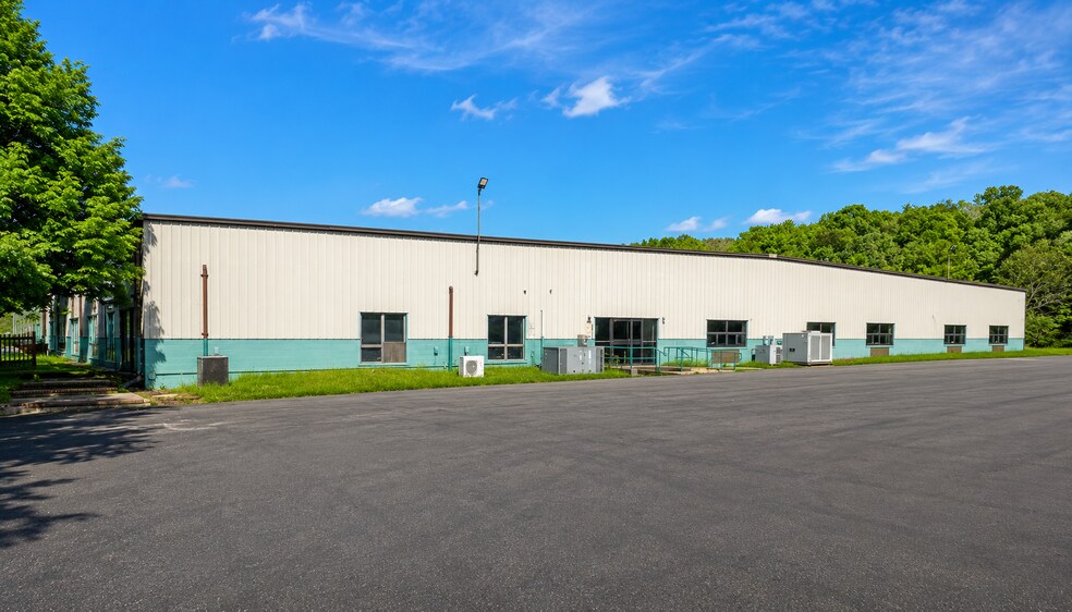 More Photos Of 1422 Route 179, Lambertville Warehouse For Lease