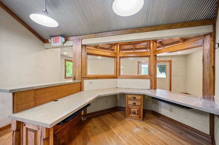More Photos Of 10960 State Route 550, Vincent Healthcare For Sale