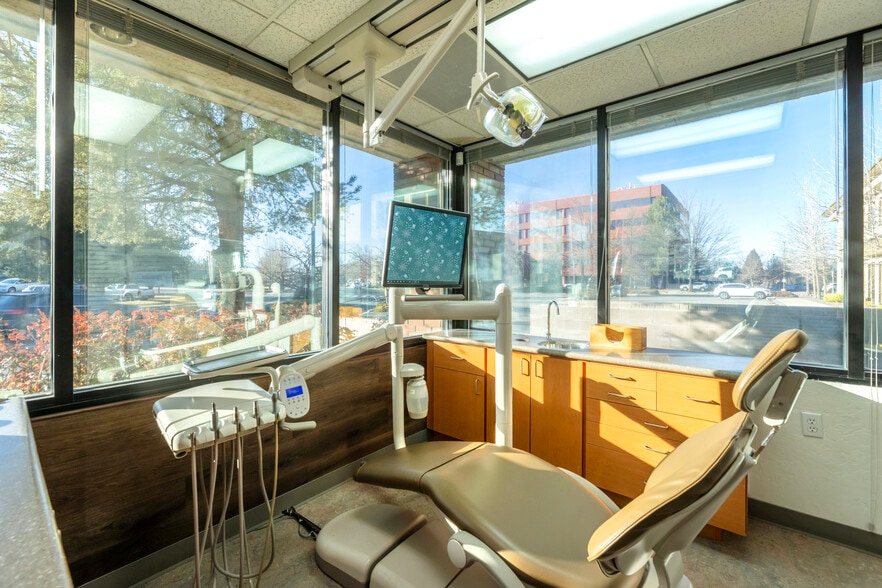 More Photos Of 5220 Neil Rd, Reno Medical For Lease